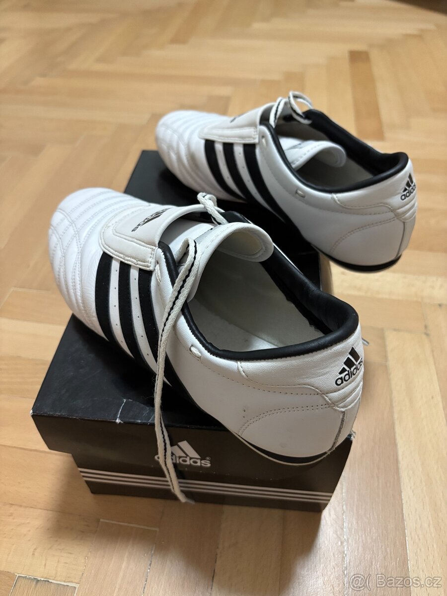 Boty Adidas SM II vel. 42 2/3 - 2