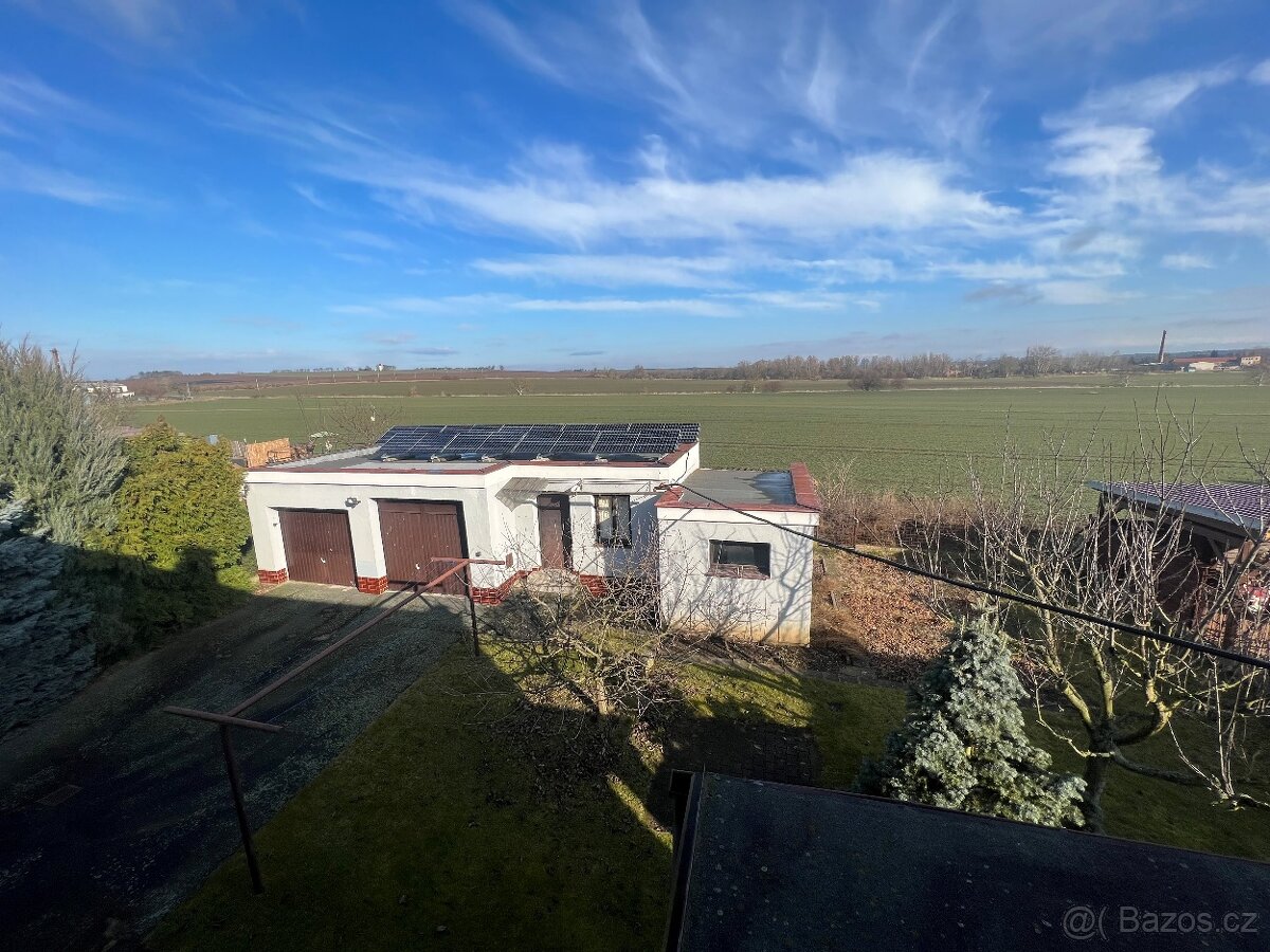 Rodinný dům se zahradou v klidné části města Nový Bydžov - 2