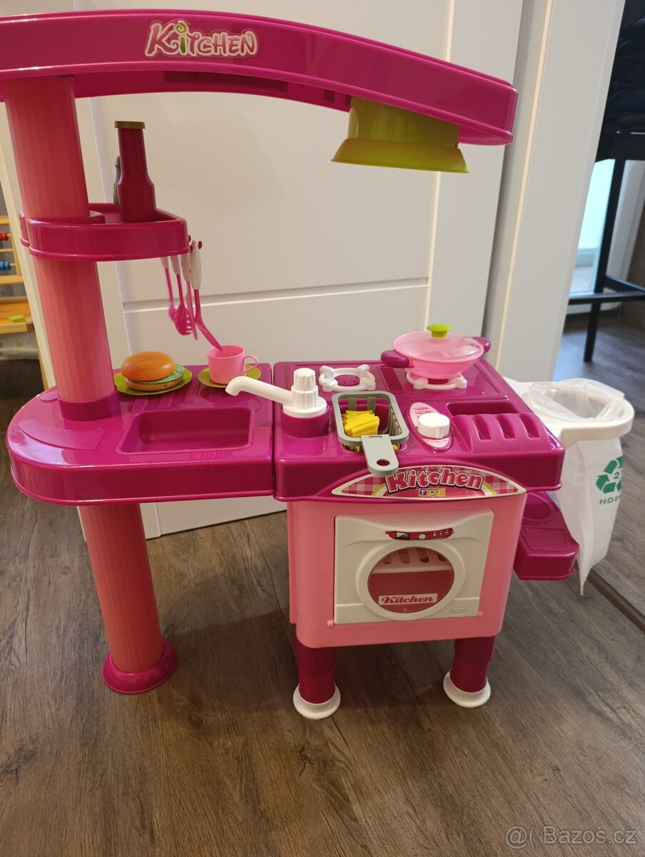 Dětská kuchyňka vč. příslušenství - 2
