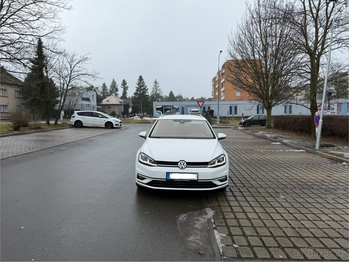VW Golf, 110 kW, top výbava - 2