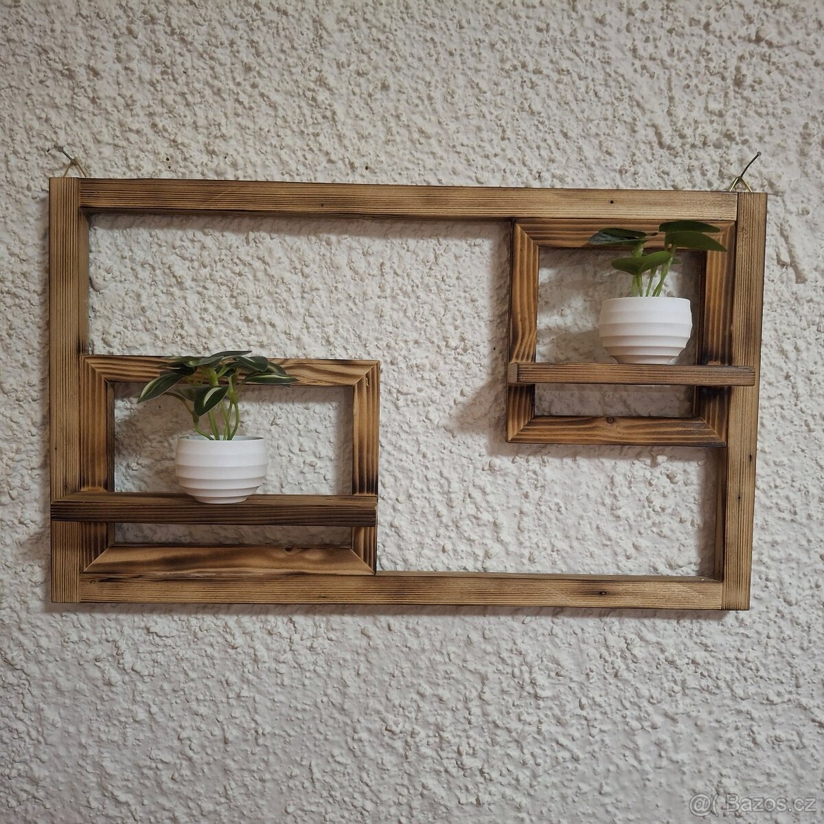 Větší dřevěná polička - 2