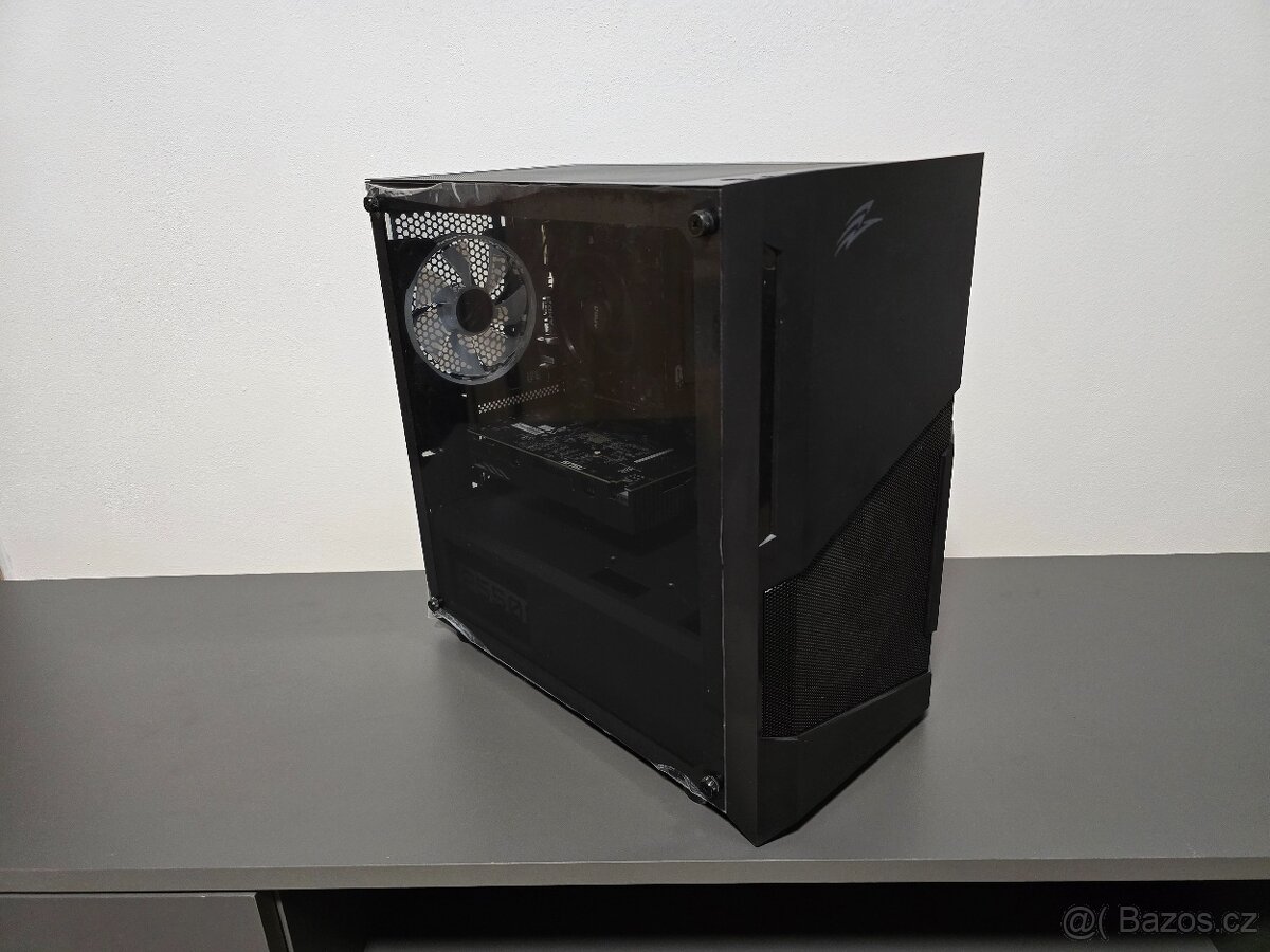 Stolní herní počítač EVOLVEO M5 - 2