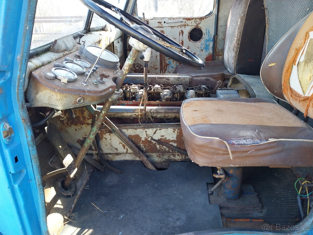 Praga S5T třístranný sklápeč - 2