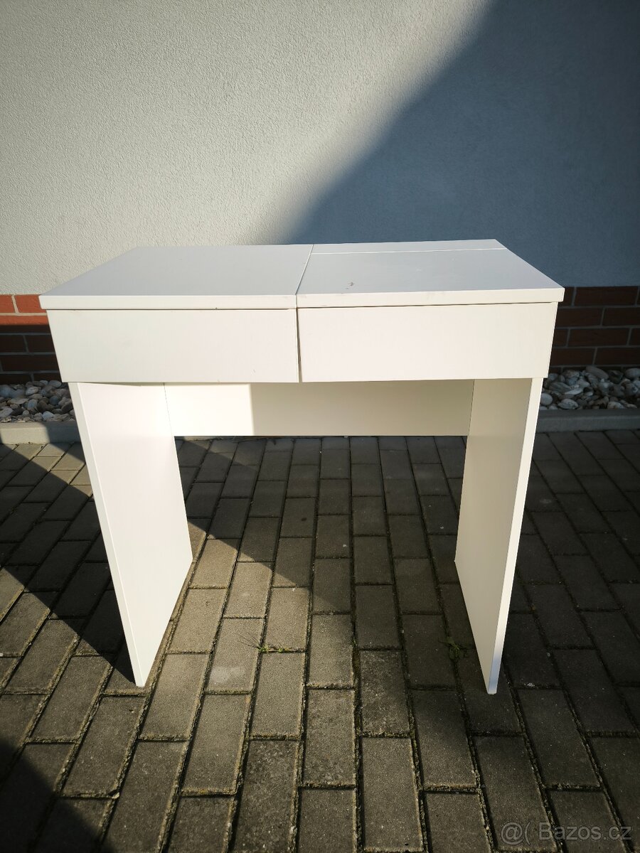 Toaletní stolek Brimnes Ikea - 2