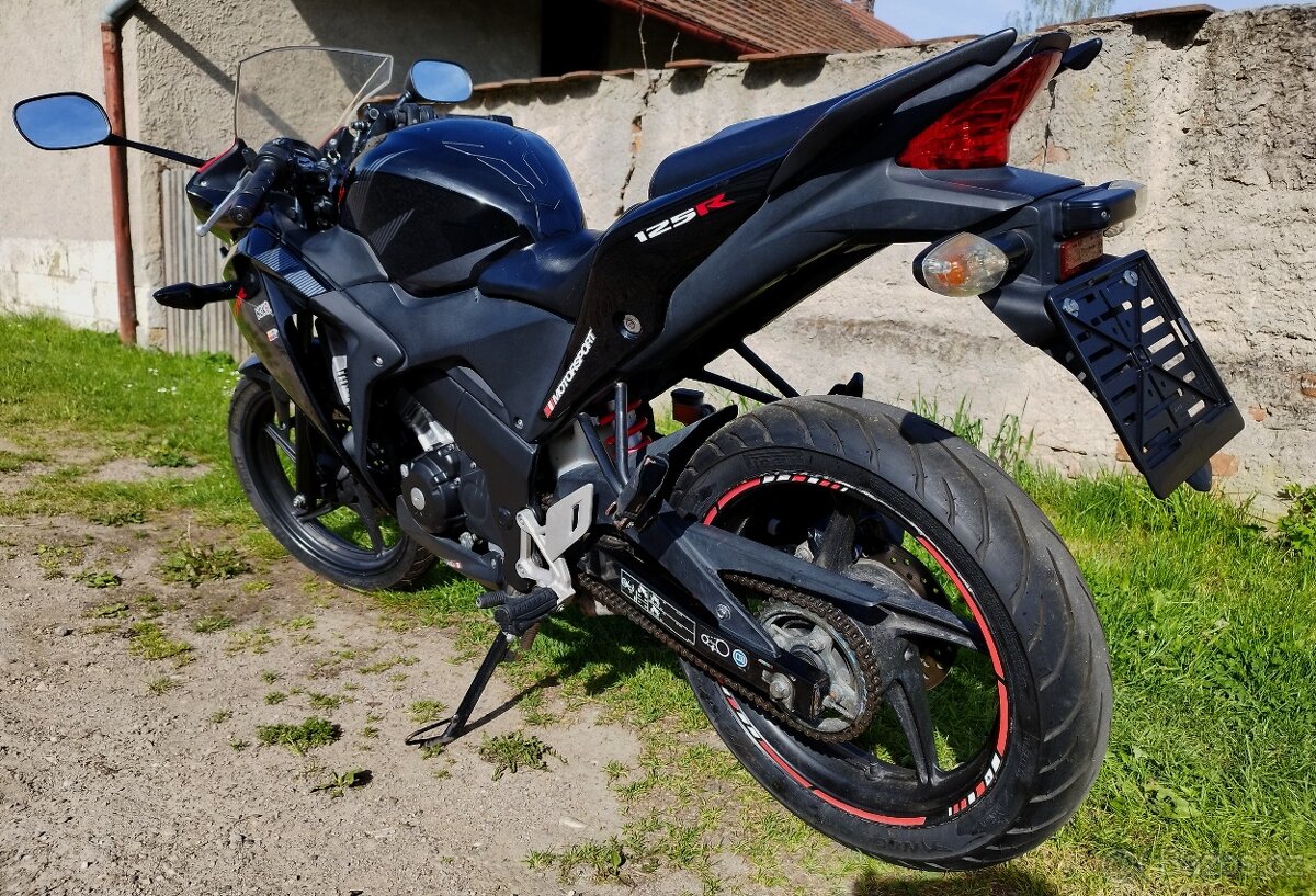 Honda cbr125r - 2