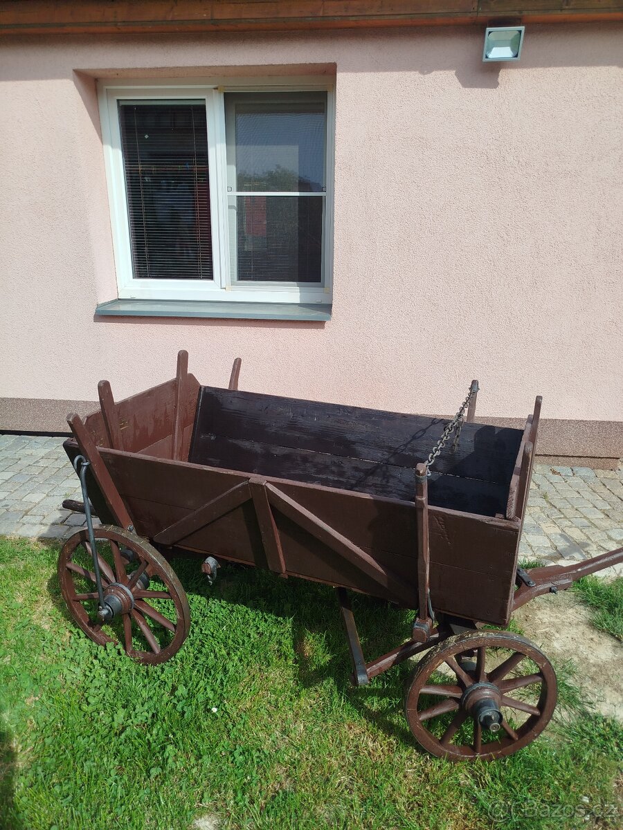 Dřevěný vozík - 2