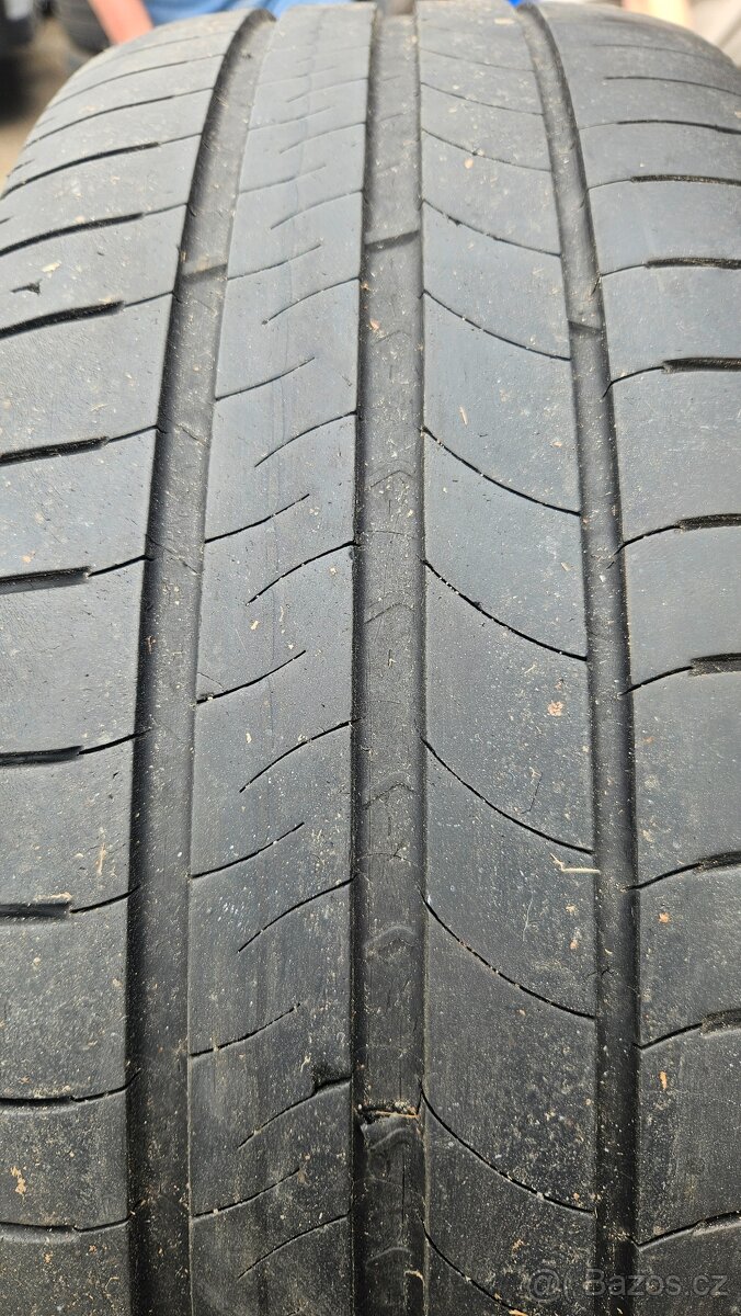 205/55R16 - 2