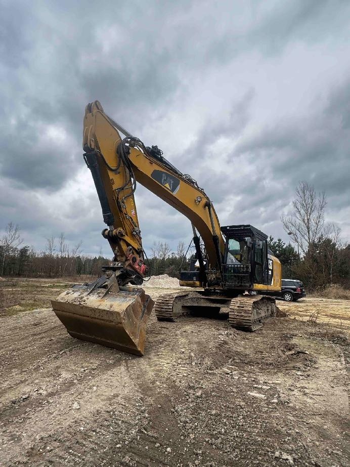 Pásové rypadlo Caterpillar 329E LN - BAGR - 2