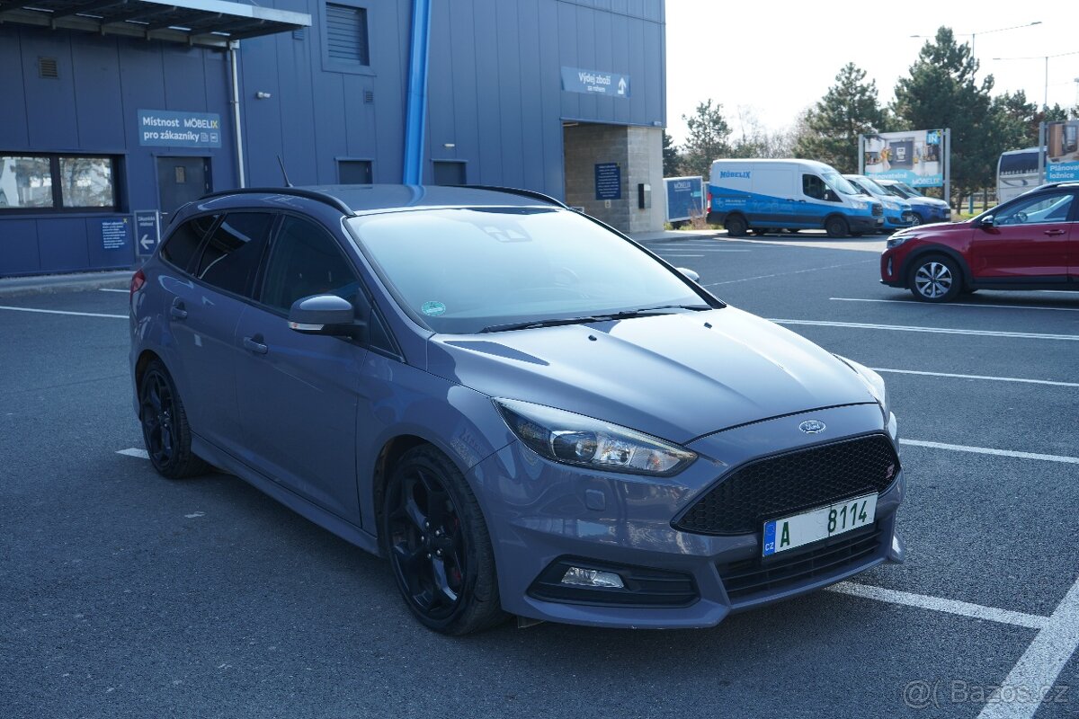 Ford Focus ST 2.0 EcoBoost 184kW - 2