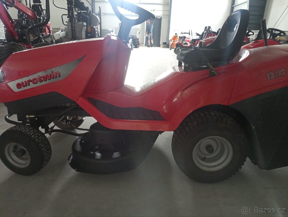sekačka, zahradní traktor, traktůrek, - 2
