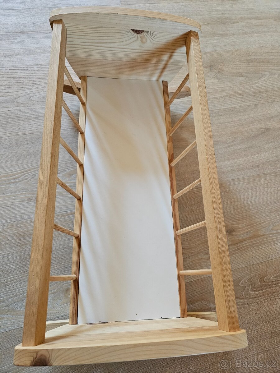 Dřevěná kolébka pro panenky - 2