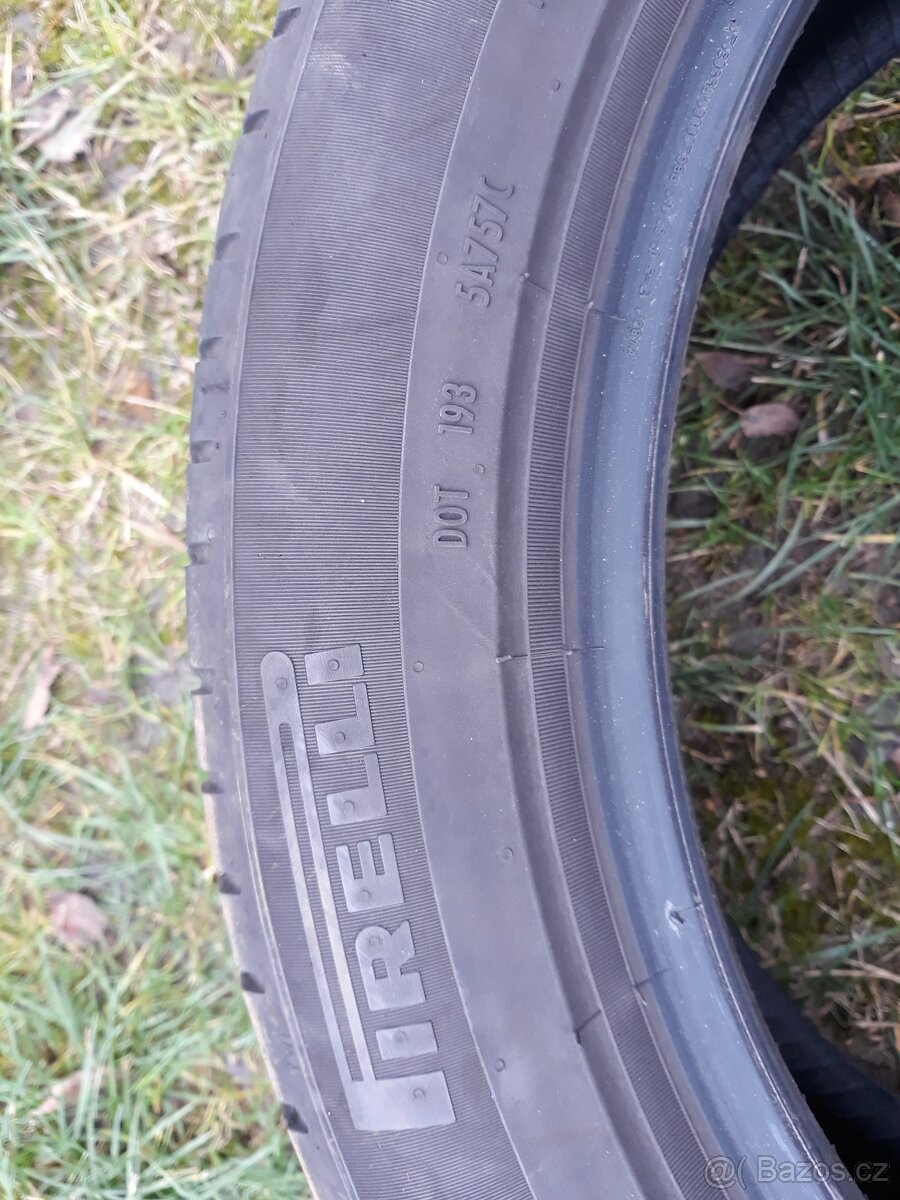Pneumatiky Pirelli Scorpion 255/45 R19 - 2