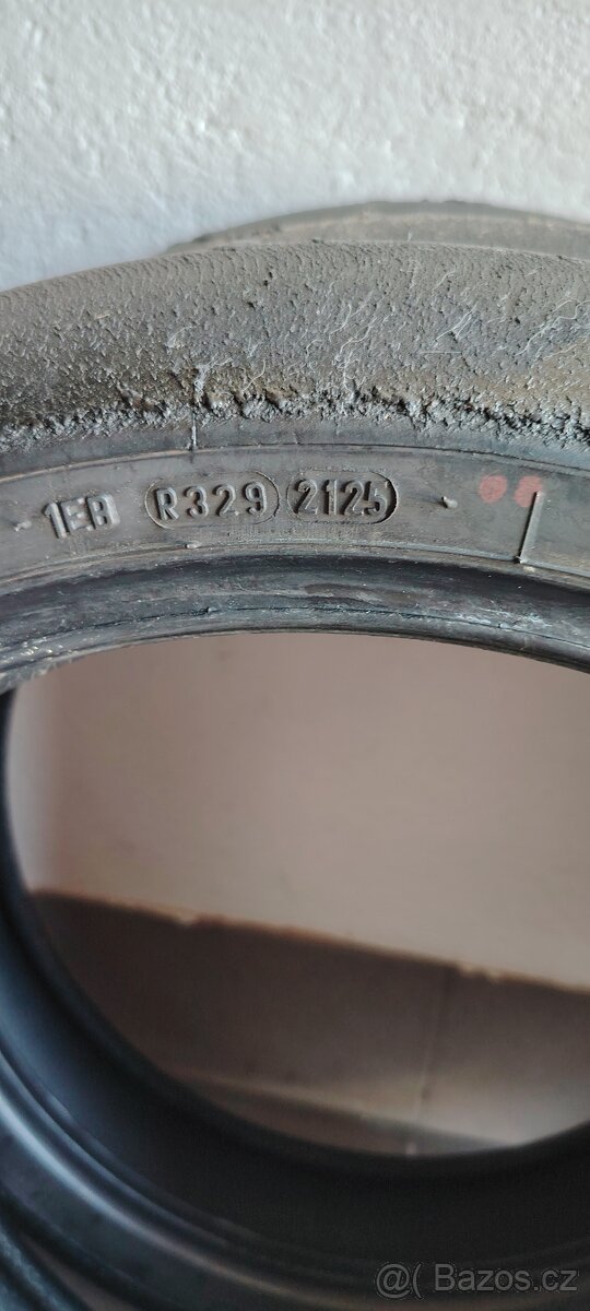 Pirelli SC1 - 2