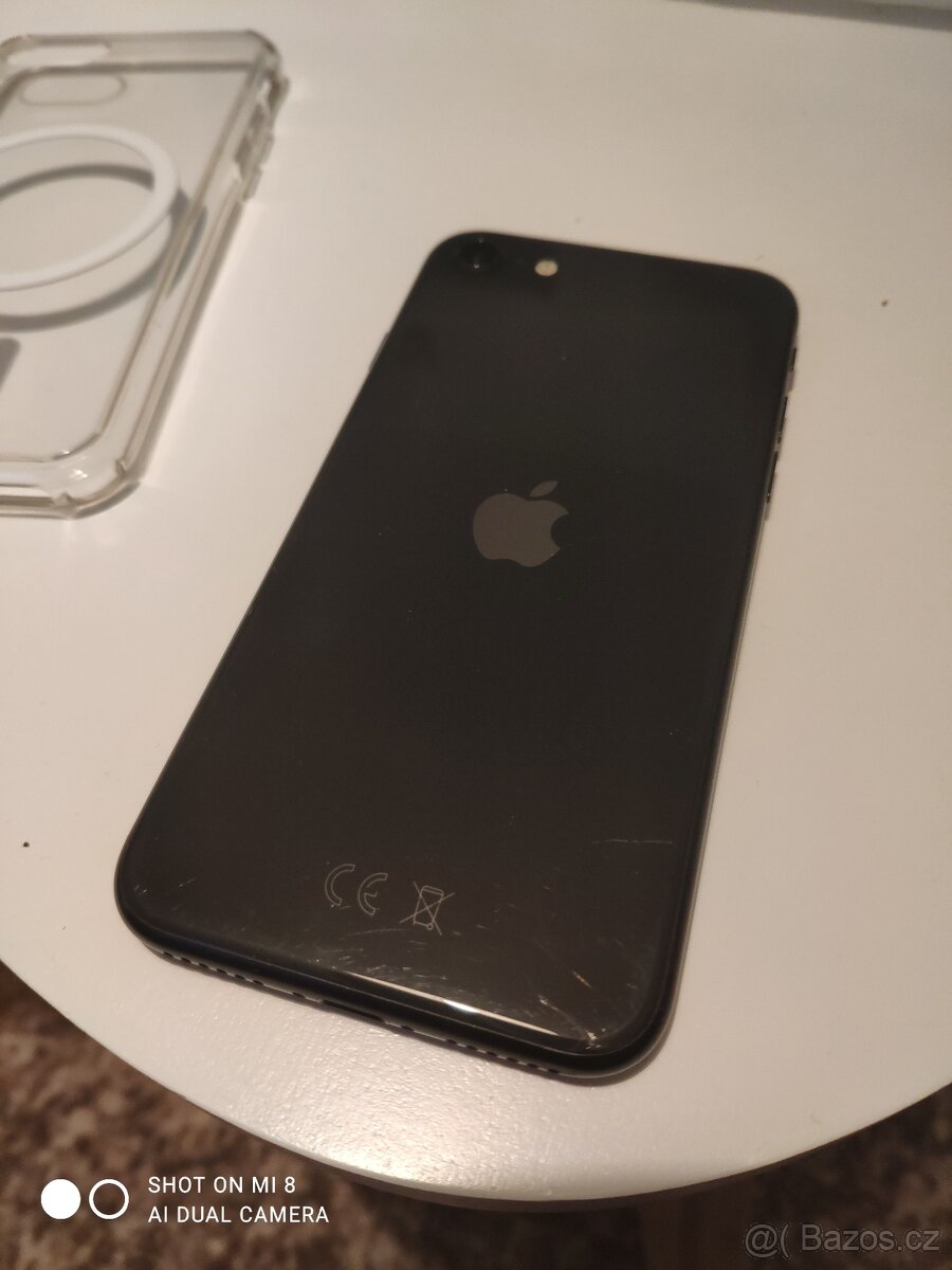 Prodám iPhone SE 2020 - 2