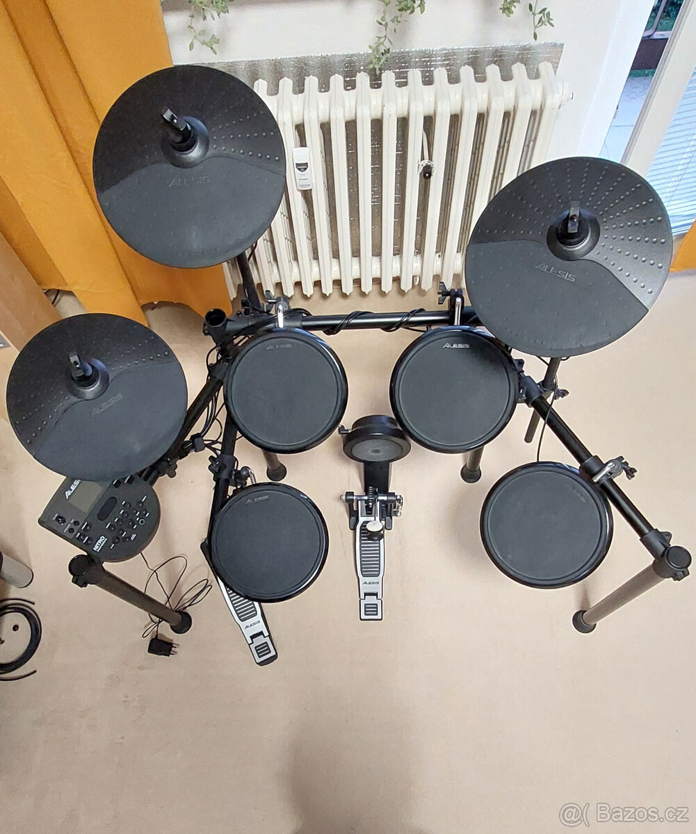 Alesis Nitro Kit - 2