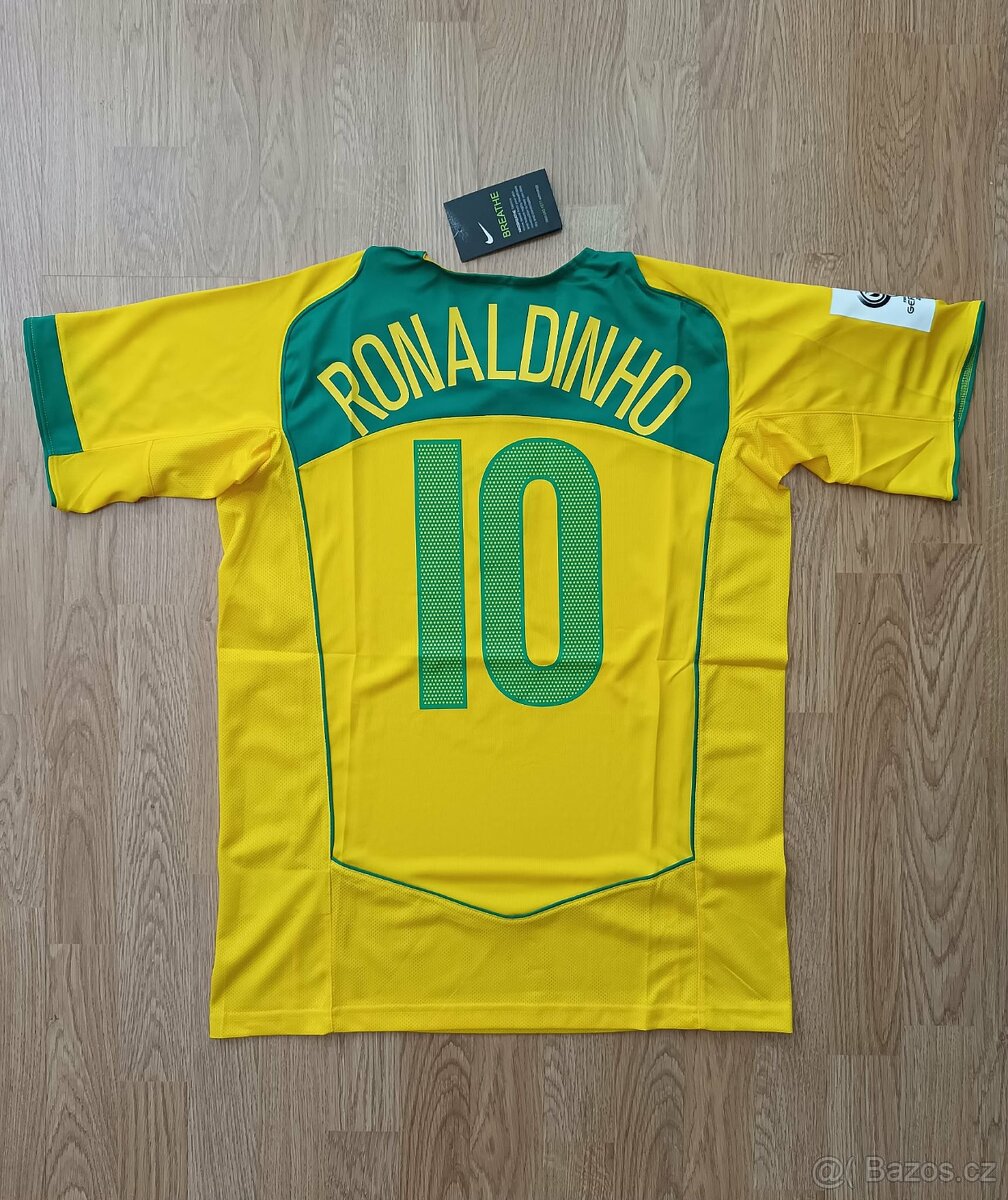 Brazil 04/06 RONALDINHO - 2