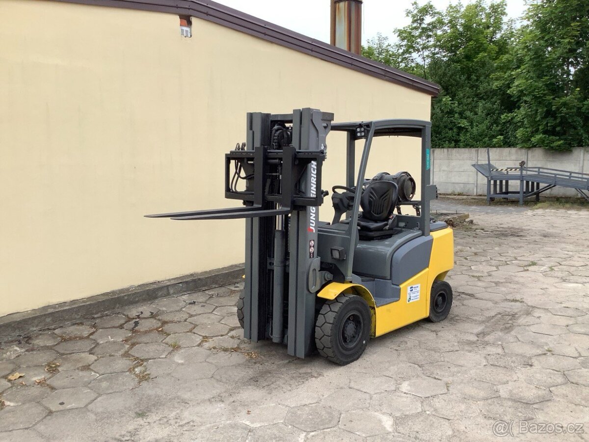 Jungheinrich TFG425, 2018, LPG, Triplex 4.7 m, boční posuv - 2