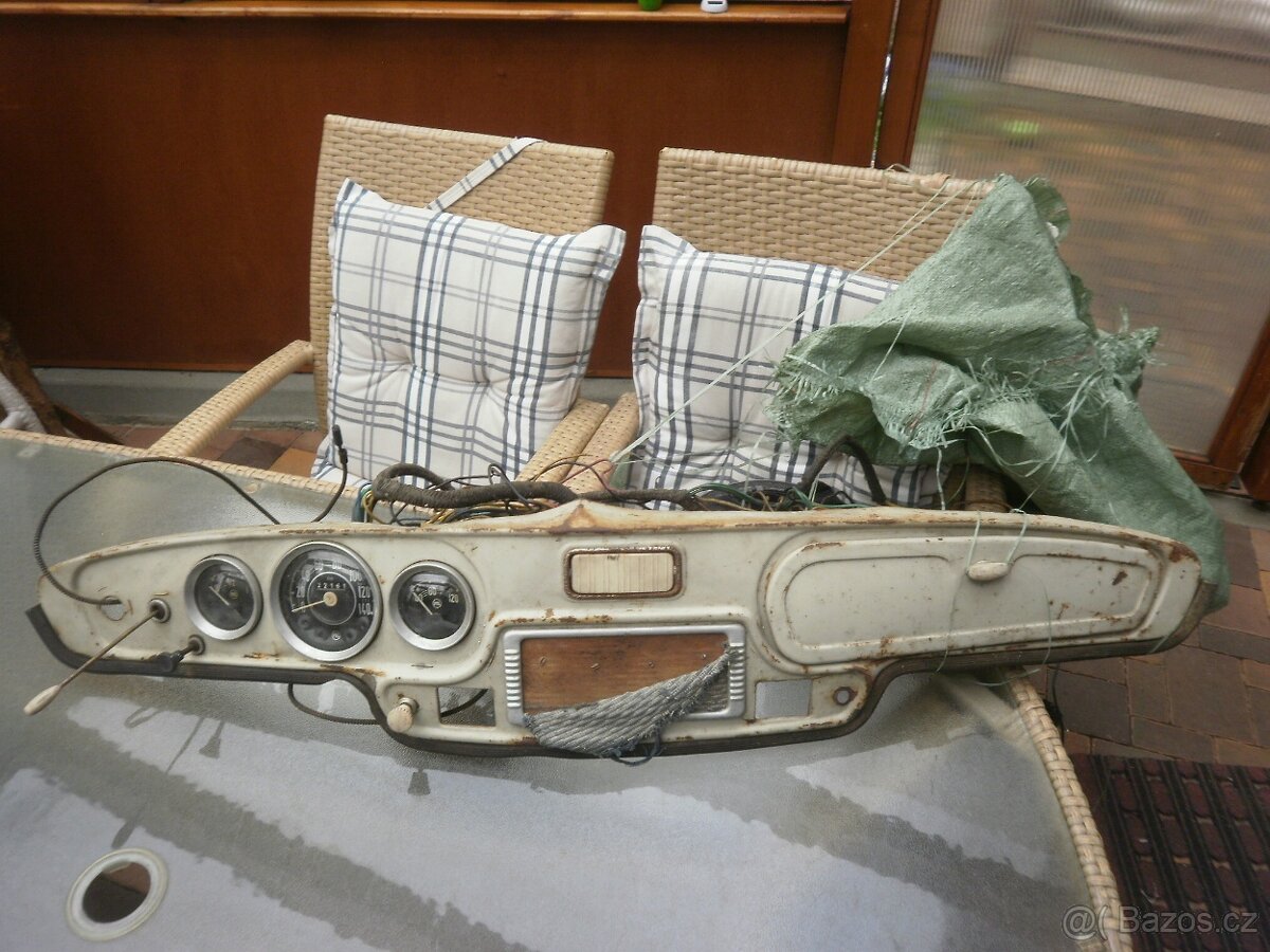 Palubní deska Octavia / Felicie/ - 2