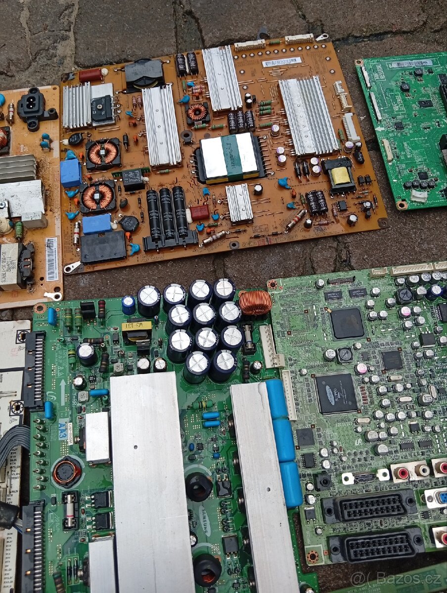 Plošné spoje LCD desky - 2