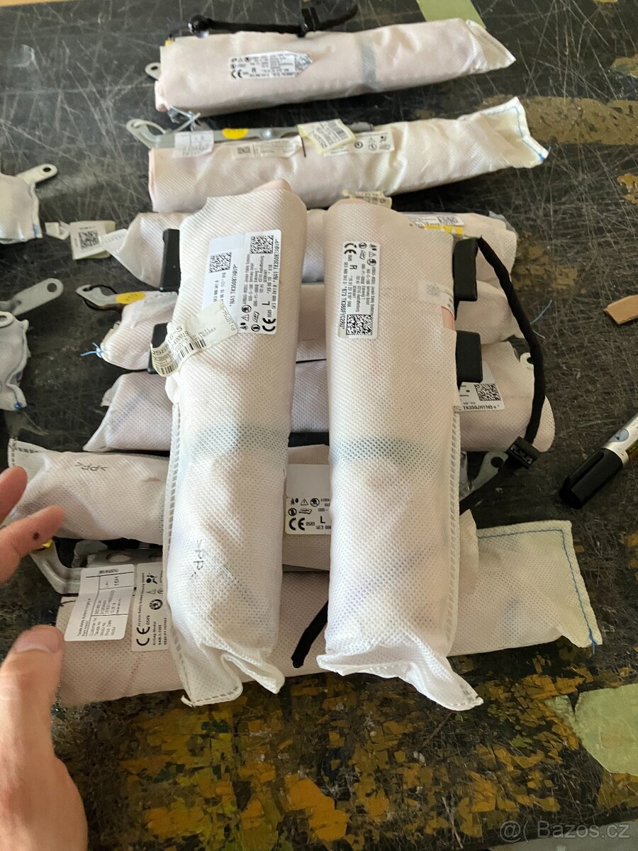 sedackovy airbag predni levy SKODA octavia 4 IV - 2