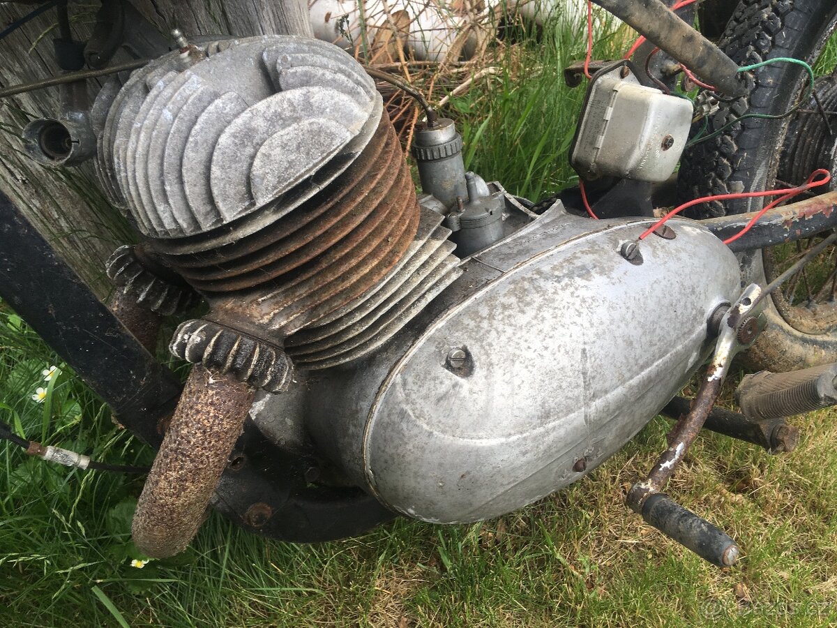 Jawa 350/354 kývačka rám + motor na otevřené sání - 2