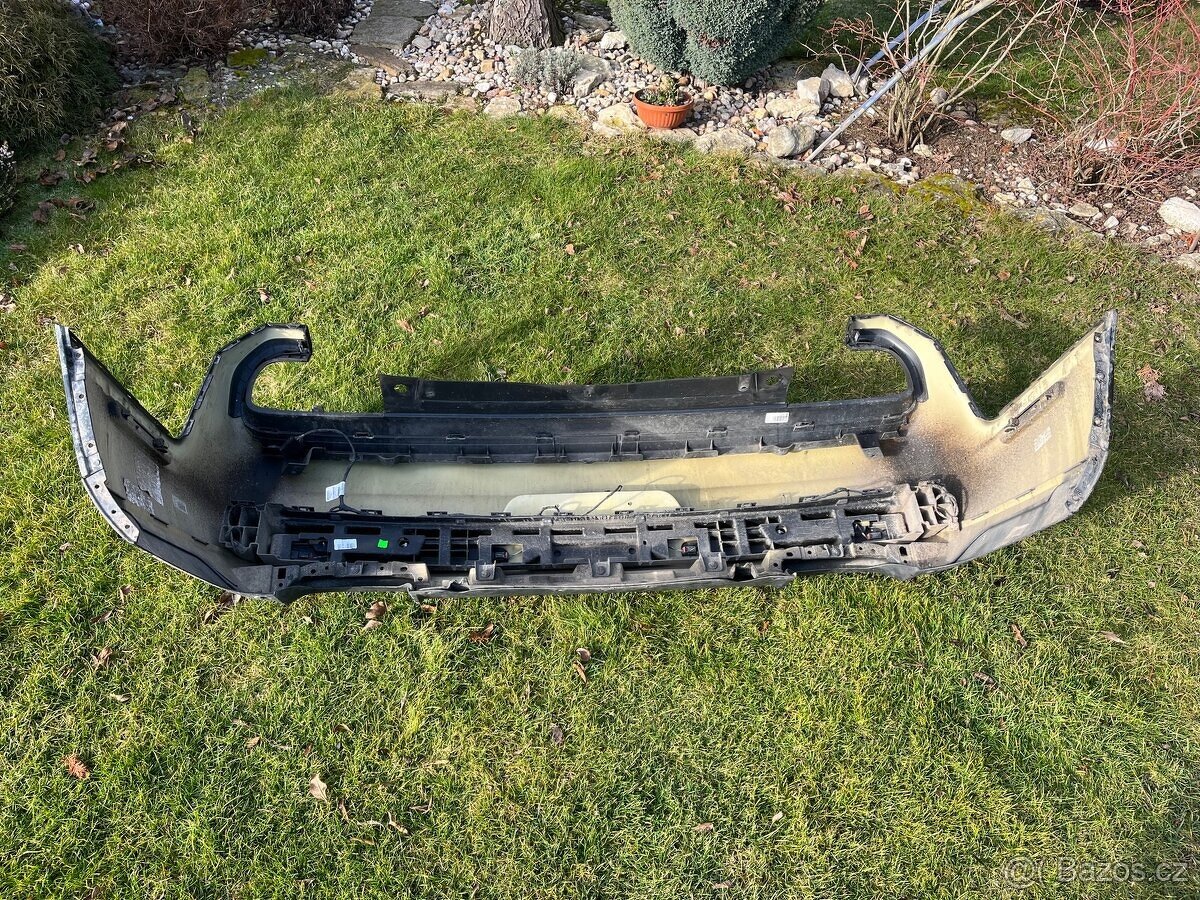 PRODÁM ORIGINÁLNÍ KOMPLETNÍ ZADNÍ NÁRAZNÍK DODGE CHALLENGER - 2