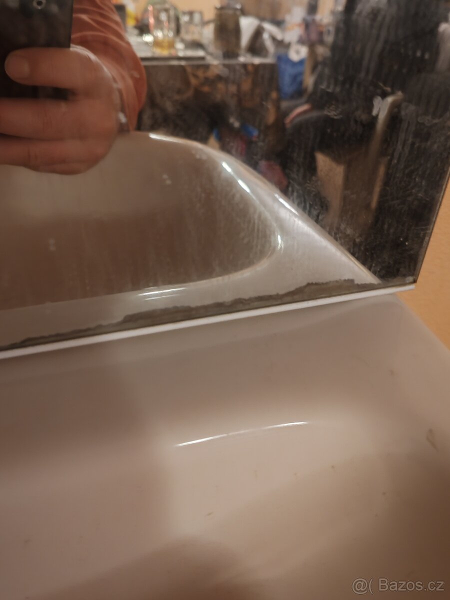 Koupelnova sestava s umyvadlem - 2