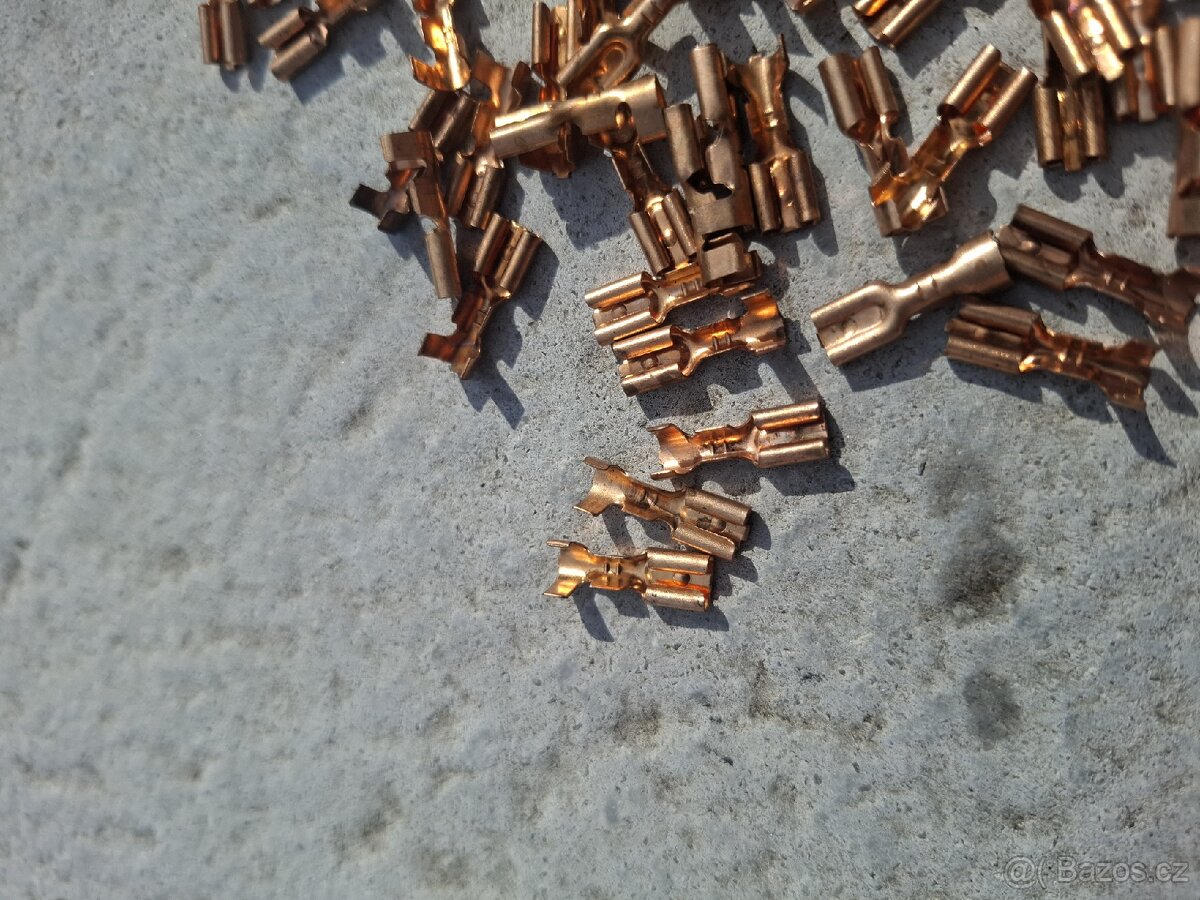 Nové konektory Škoda Tatra Jawa - 2