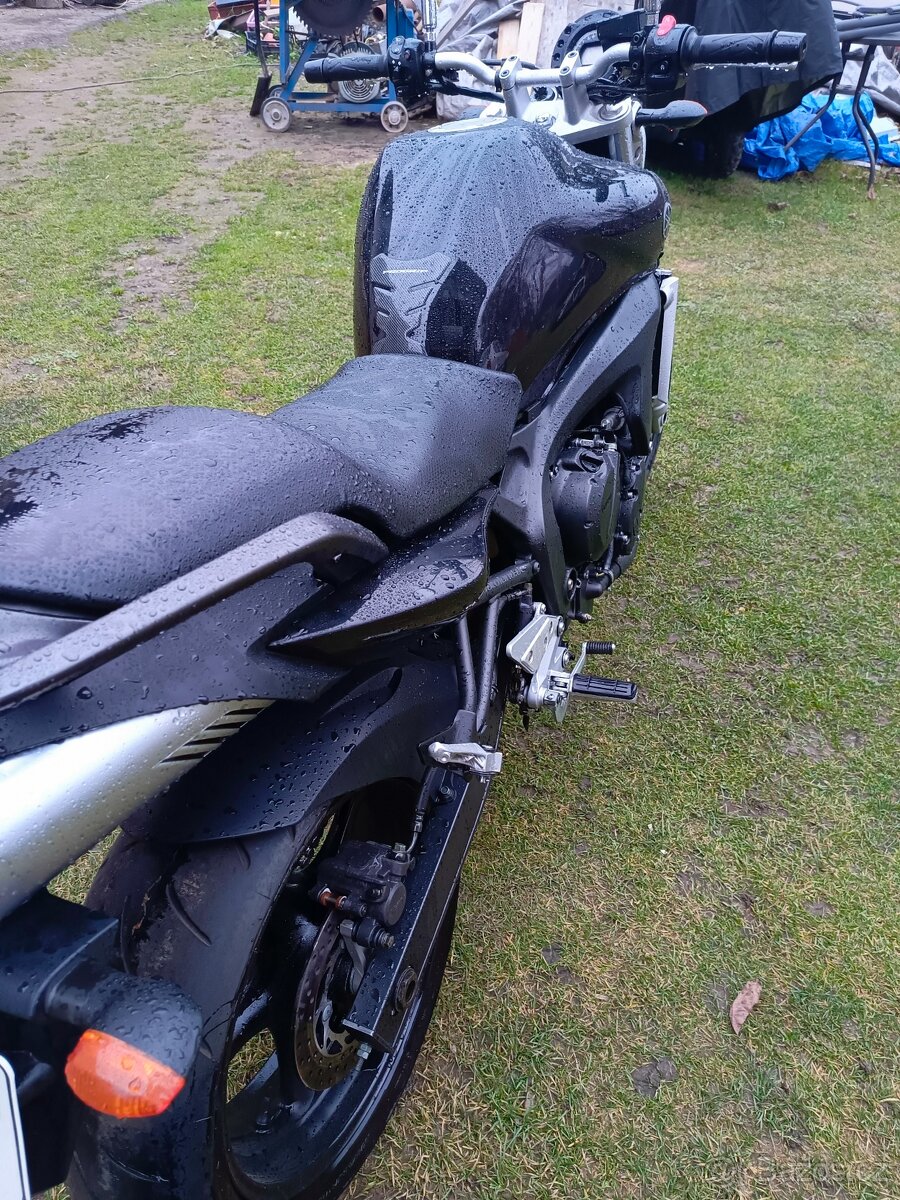 Prodám Yamaha fz6n najeto 20tis. - 2
