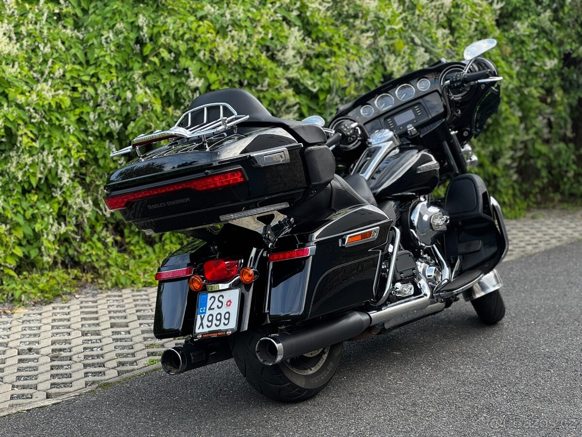 Harley-Davidson Electra Glide Ultra - 2