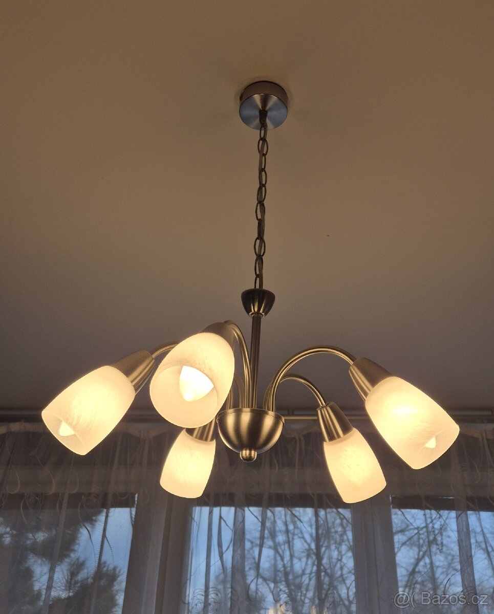 KOMPLETNÍ sada lustru a lampičky - 2