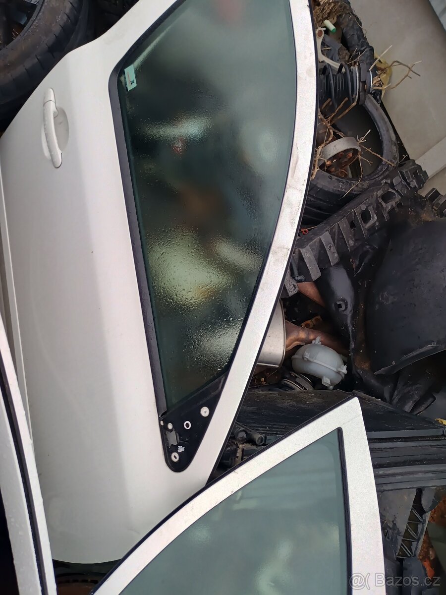 Prodám dveře na škoda Octavia 2 face - 2