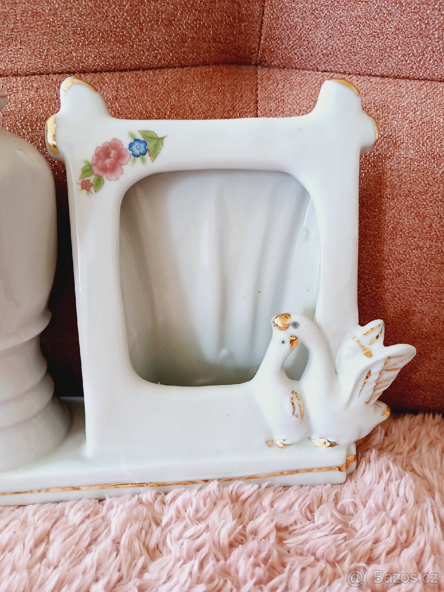 Krásný stojánek s vázičkou a rámečkem na fotku - 2