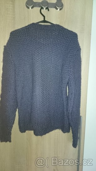 Svetr - pletený - ruční práce. - 2