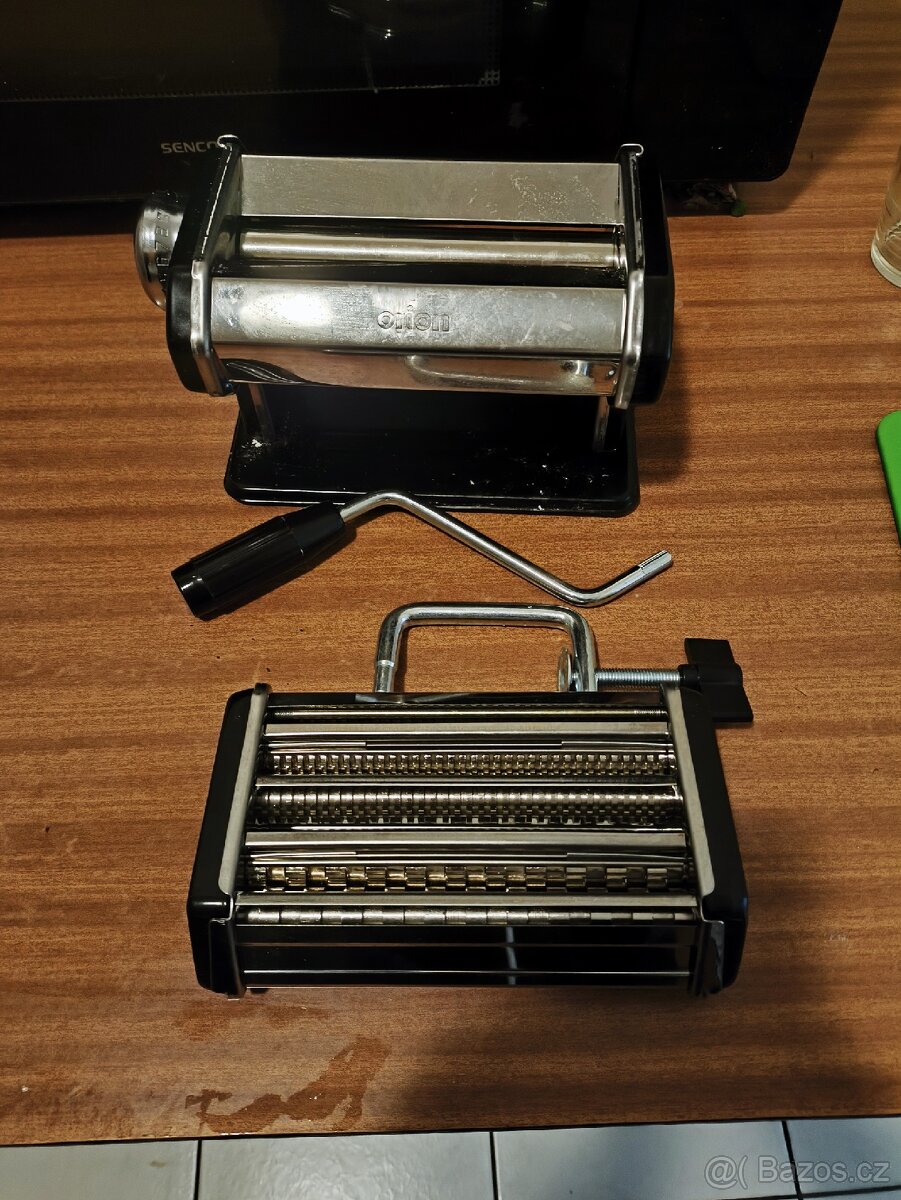 Prodám strojek na těstoviny Orion - 2