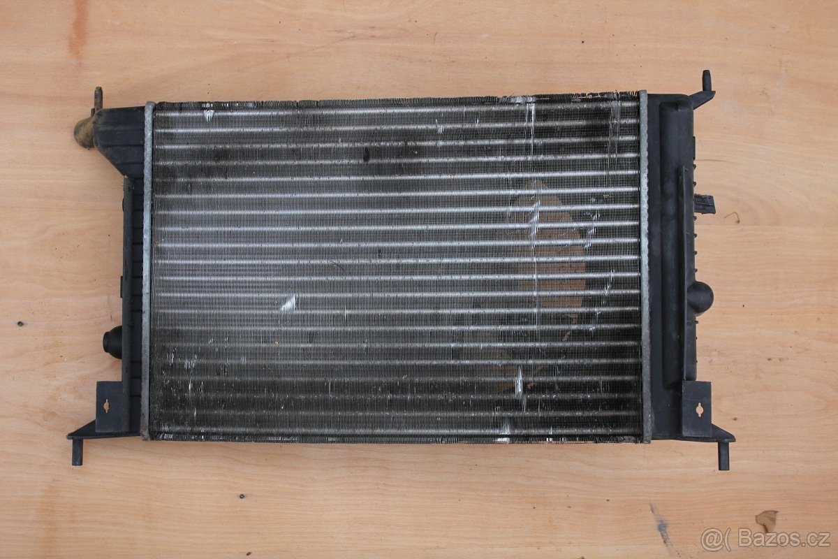 chladič + vrtule Opel - 2