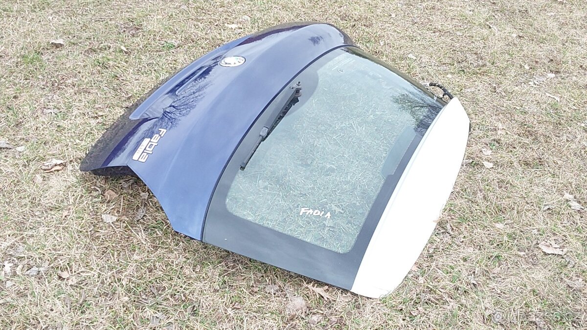 ŠKODA FABIA 2 – DVEŘE KUFRU MODRÉ 5dv. - 2