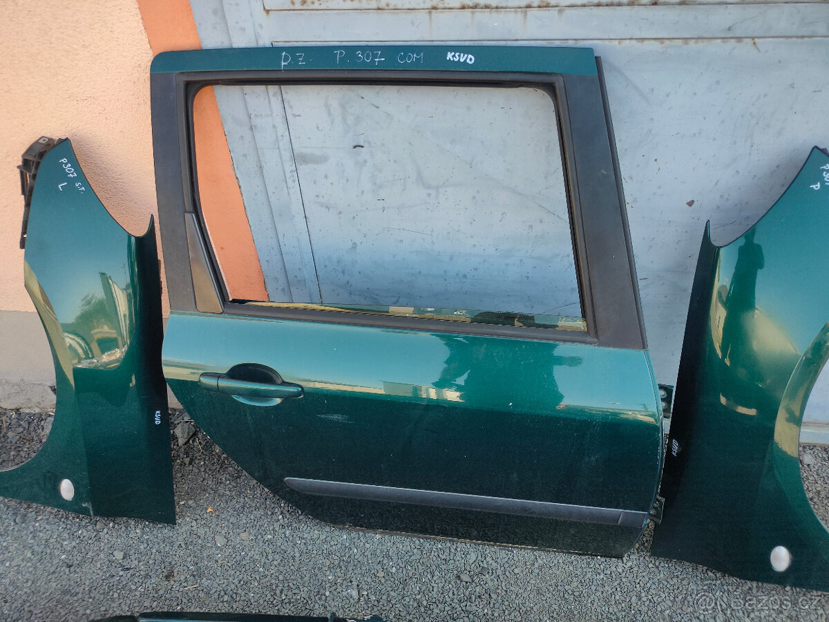 Levý blatník, pravé zadní dveře Peugeot 307 - KSUD - 2