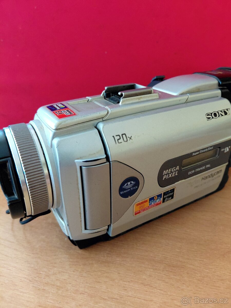 Prodám digitální videokameru Sony - 2