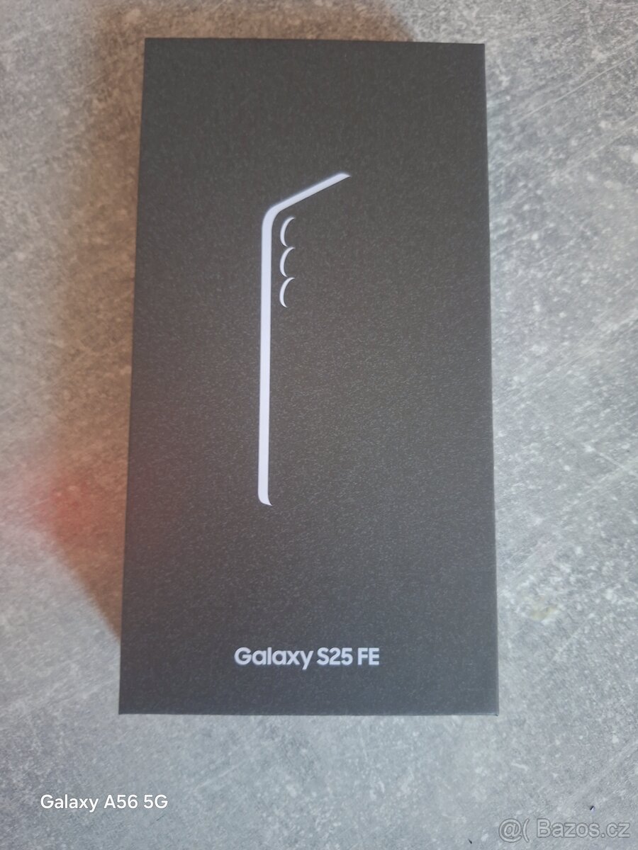 Samsung S25 FE - 2