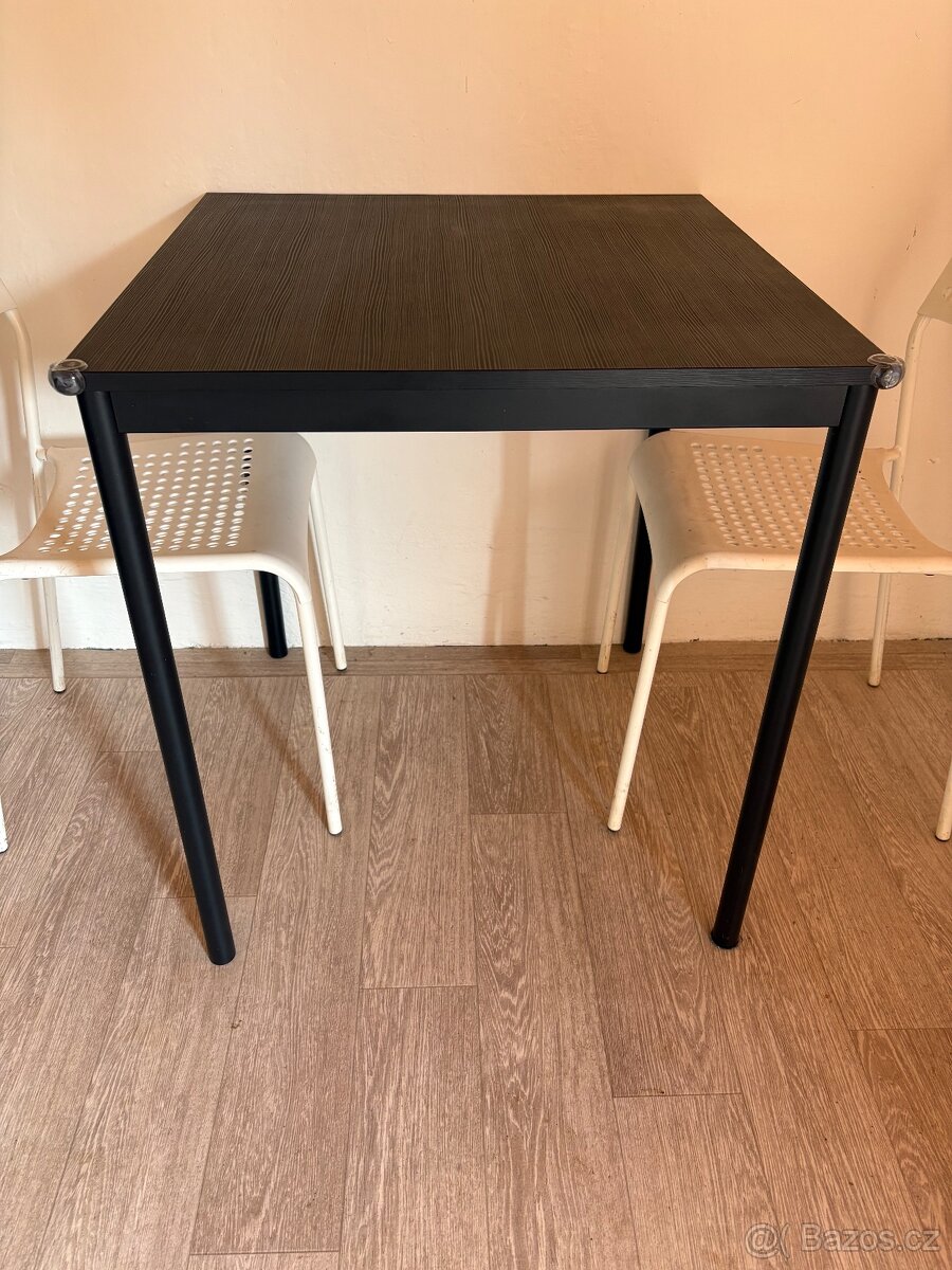 Stůl IKEA - 2