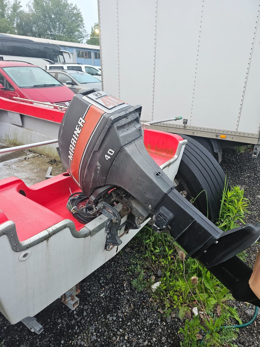 Prodám lod s motorem - 2