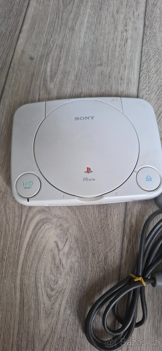 Playstation 1 slim - 2