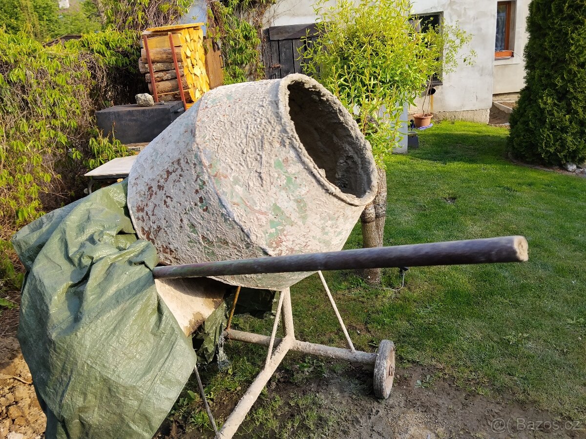 Prodám míchačku na beton,maltu, - 2