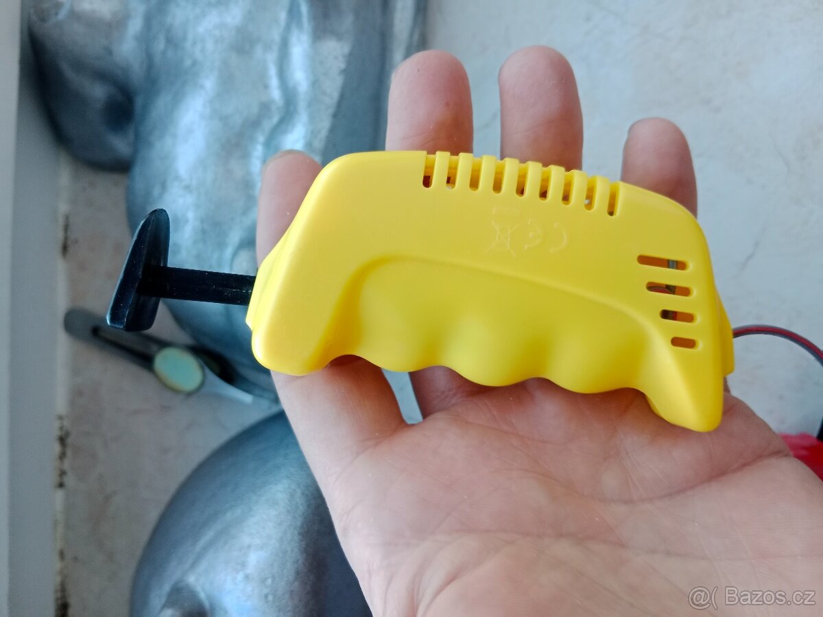Ovladače k autodráze - 2