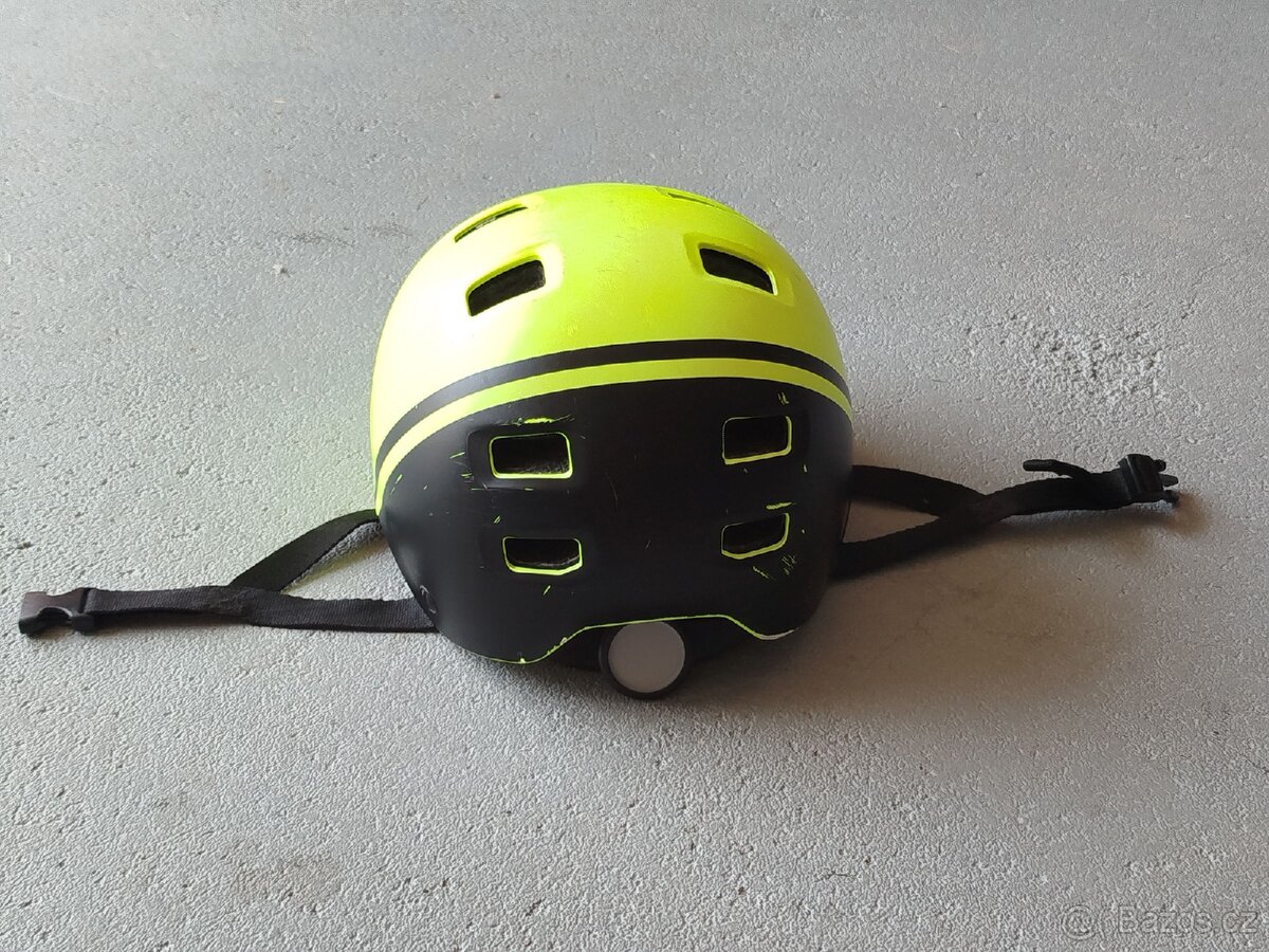 Přilba skate na kolo, brusle - 2
