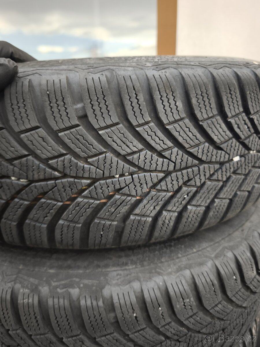 Continental zimní 195/65 R15 - 2