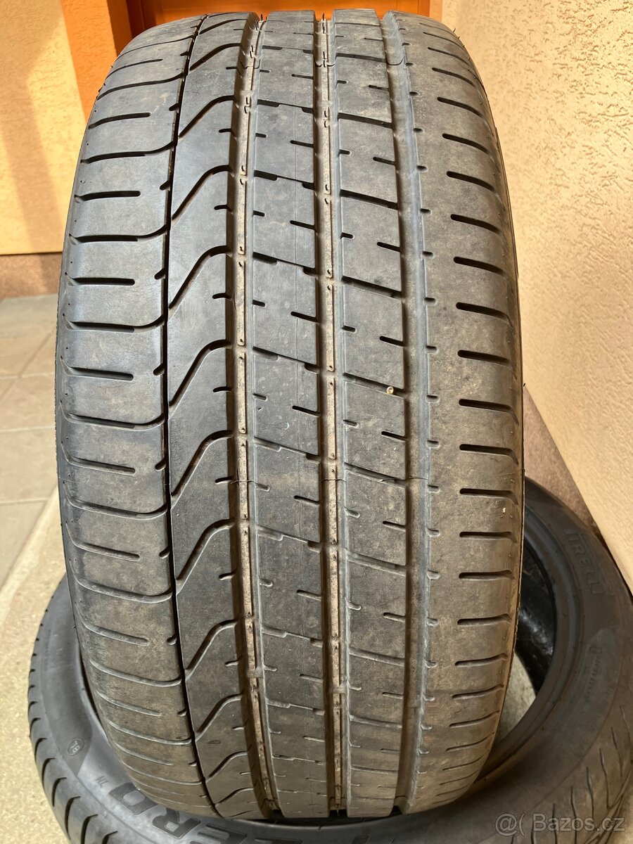 Letní Pirelli 275/35/21 - 2