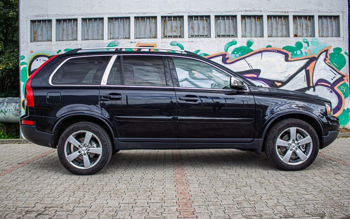 Volvo XC90 XC 90 D5 Momentum A/T - 2