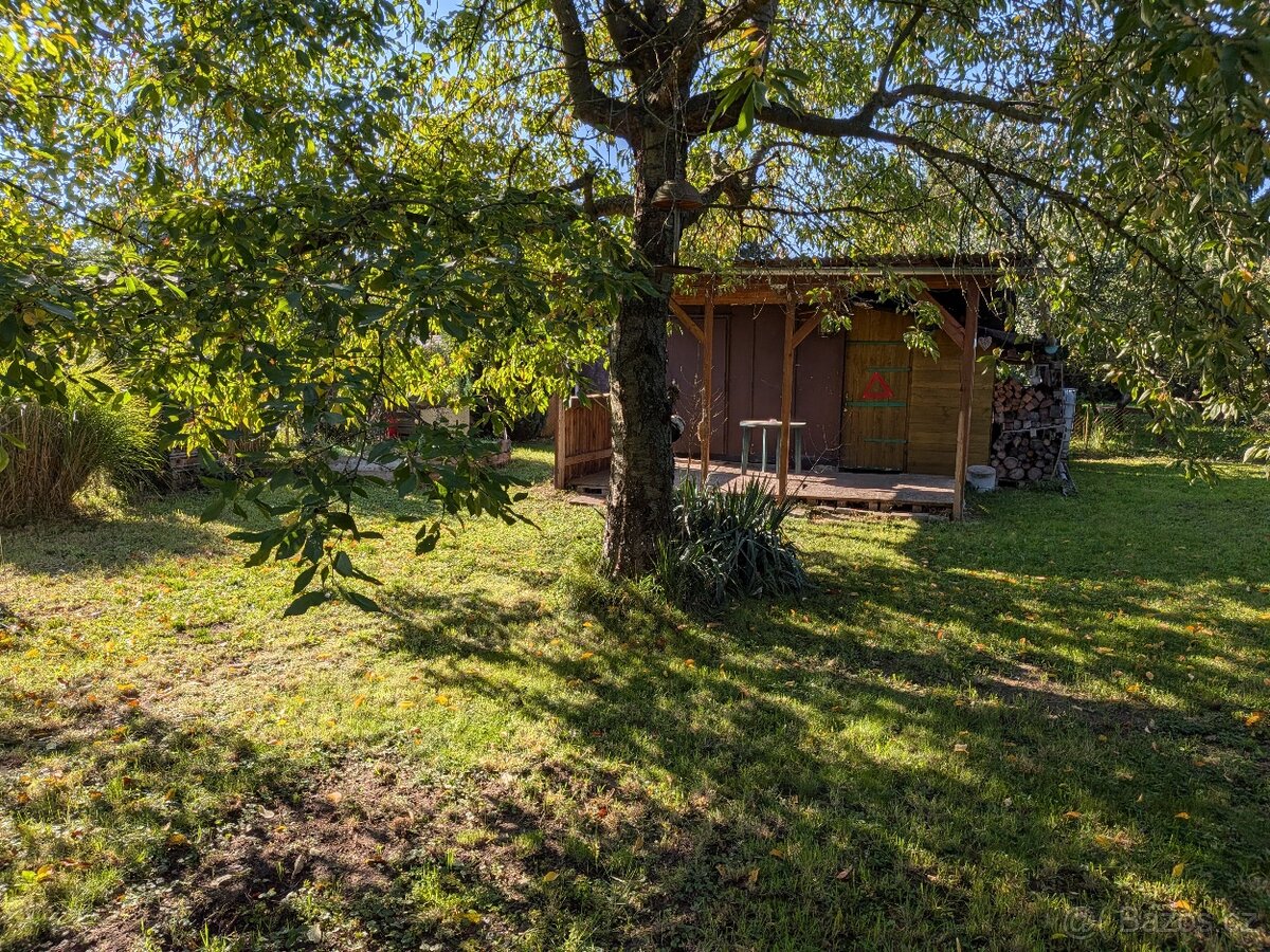 Zahrada 365m², Kolín - 2